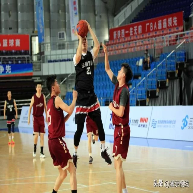 电竞季后赛战术变化与阵容视角深度解析